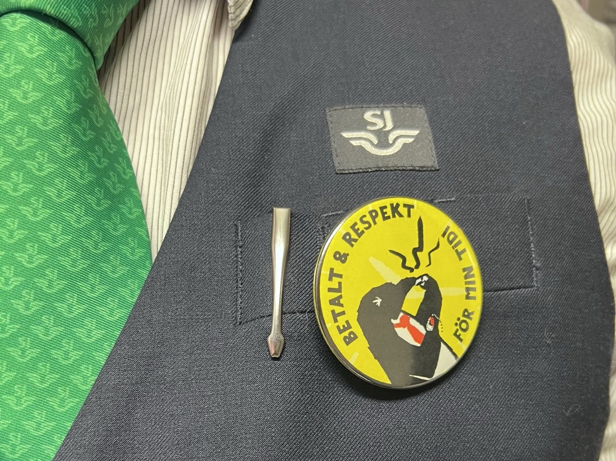 Visa ditt stöd med en pingvin-pin